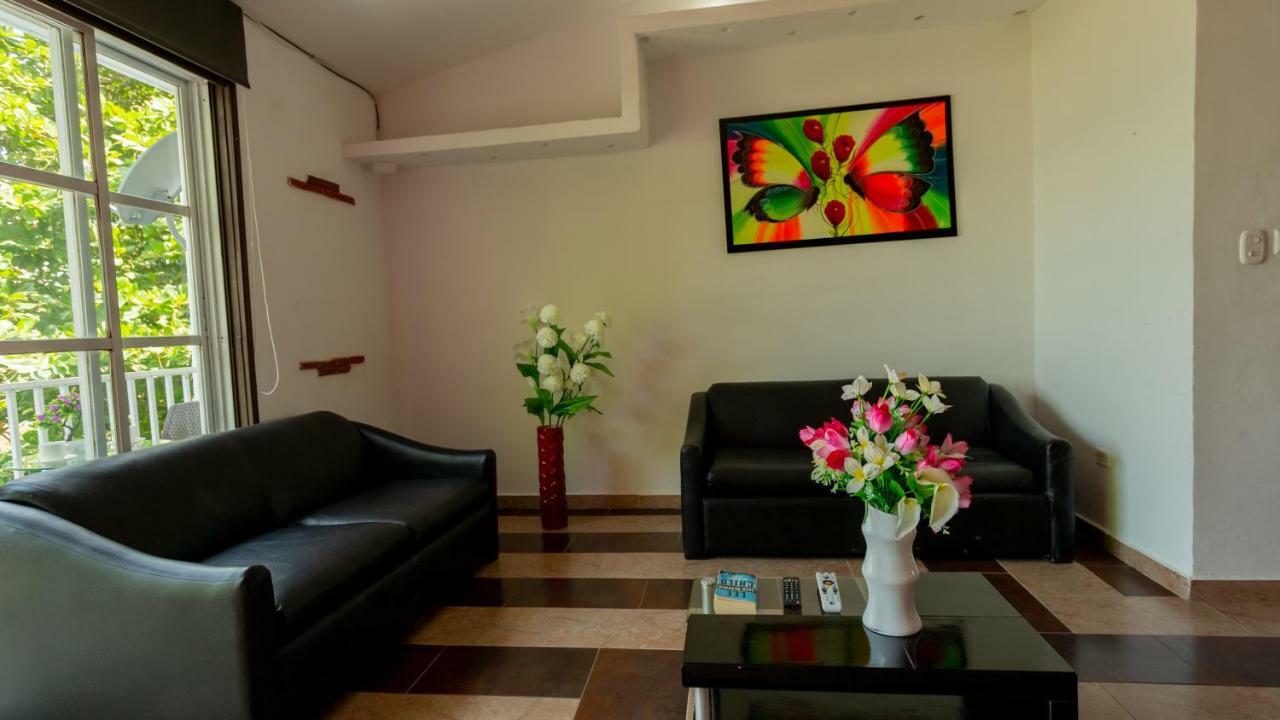 Hollywood Beach Suite Cartagena エクステリア 写真