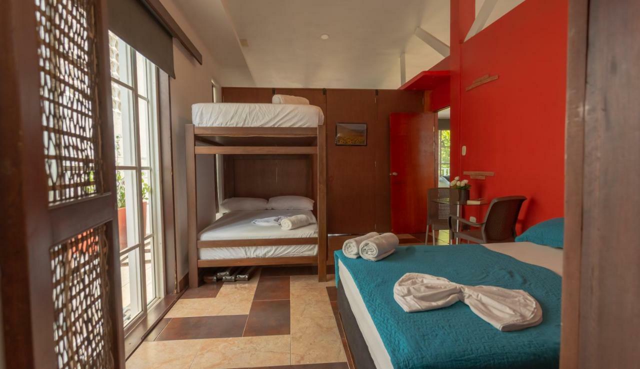 Hollywood Beach Suite Cartagena エクステリア 写真
